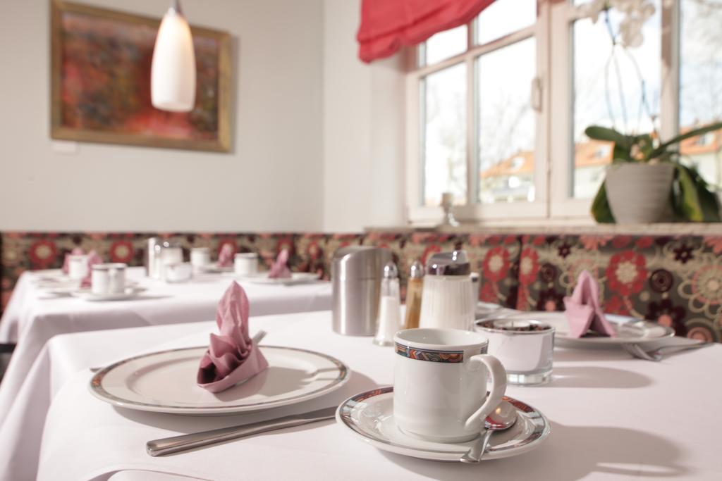 Art-Hotel Erlangen Bagian luar foto